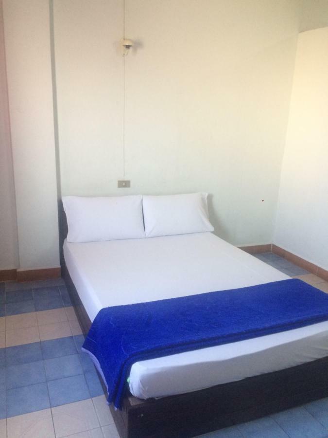 Thairungruang Hotel Surat Thani Buitenkant foto